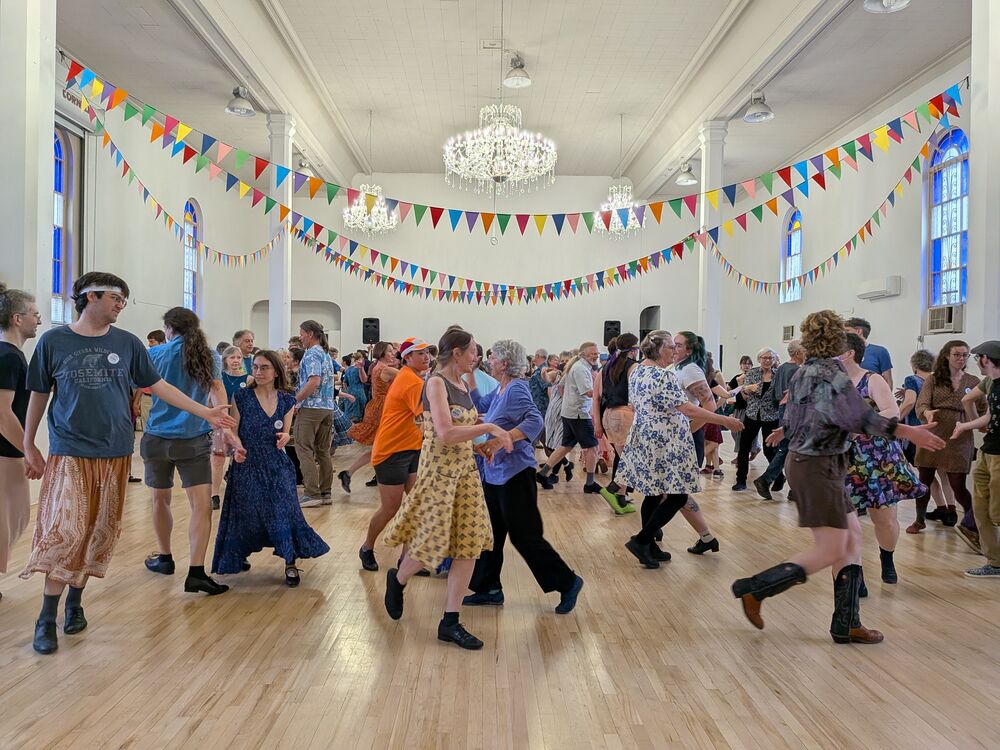 Dancers at Bonjour-Hey 2026